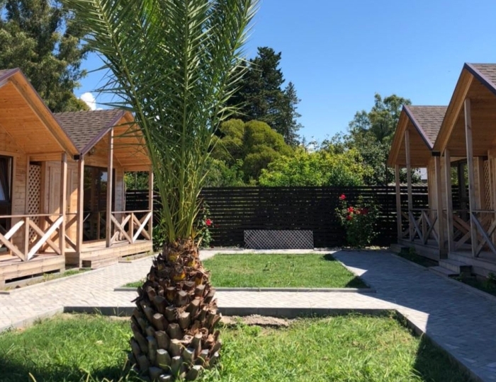 Коттеджный комплекс «Шезлонг» Гудаута